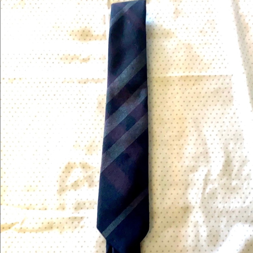 Slim Burberry Men’s Neck tie Slim